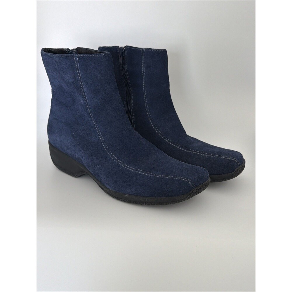Clarks Suede Square Toe Ankle Boots Ashlyn Zip Up Women's Sz 7.5 M Navy Blue EUC - Picture 2 of 9